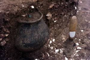 Pot-filled-with-cremated-human-bones