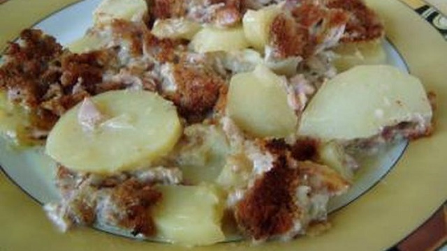 sausage with pan fried potatoes