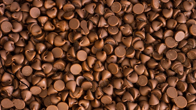 a pile of chocolate chips
